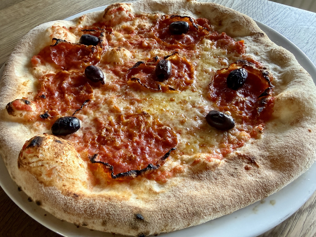 Pizza Prosciutto e Funghi
